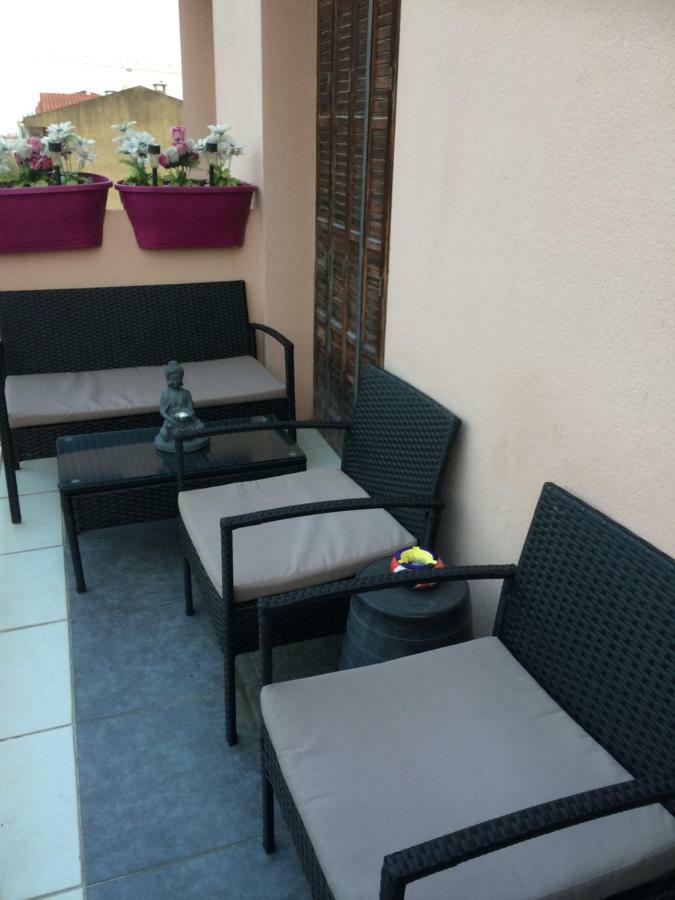Chambre Dans Guest House Borrigo Menton Exteriör bild